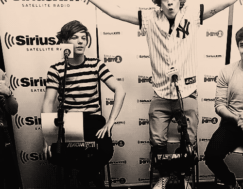Auu..!:')